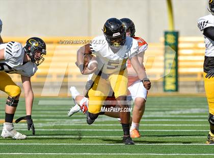 Thumbnail 3 in Rockwall vs. Klein Oak (UIL 6A Regional Semifinal) photogallery.
