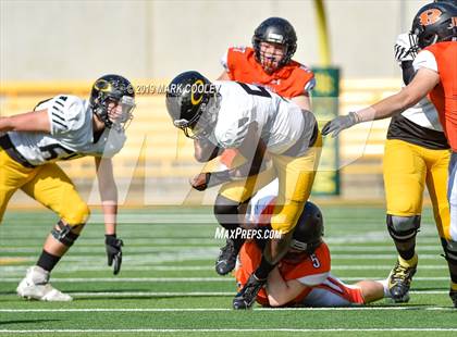 Thumbnail 1 in Rockwall vs. Klein Oak (UIL 6A Regional Semifinal) photogallery.