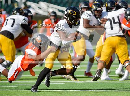 Thumbnail 1 in Rockwall vs. Klein Oak (UIL 6A Regional Semifinal) photogallery.