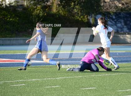 Thumbnail 3 in JV: Bishop Amat vs La Salle photogallery.
