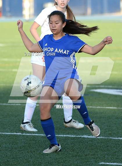 Thumbnail 2 in JV: Bishop Amat vs La Salle photogallery.