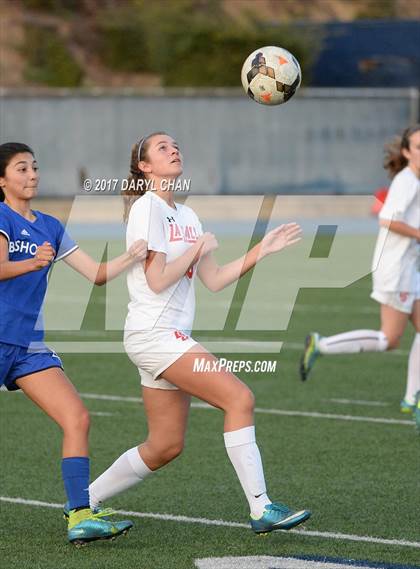 Thumbnail 1 in JV: Bishop Amat vs La Salle photogallery.