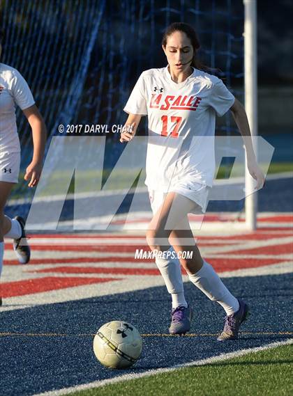 Thumbnail 1 in JV: Bishop Amat vs La Salle photogallery.