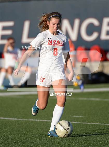 Thumbnail 3 in JV: Bishop Amat vs La Salle photogallery.