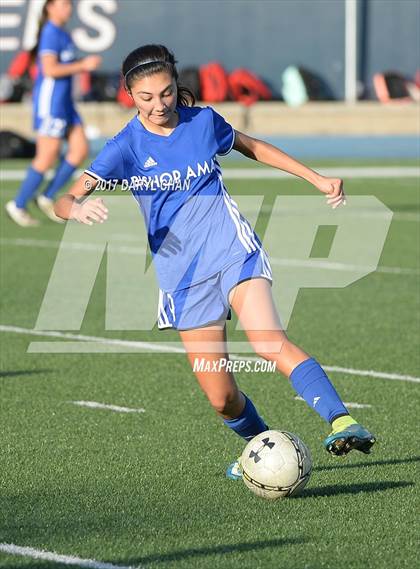 Thumbnail 3 in JV: Bishop Amat vs La Salle photogallery.