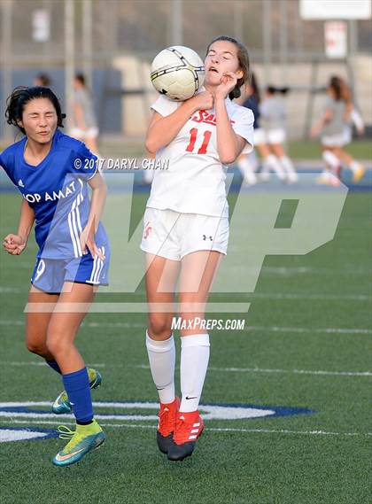 Thumbnail 3 in JV: Bishop Amat vs La Salle photogallery.