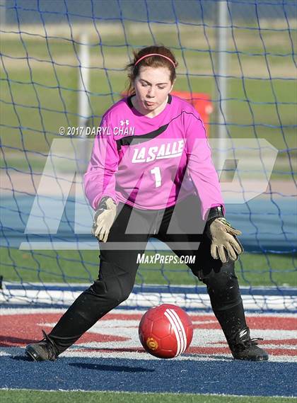 Thumbnail 3 in JV: Bishop Amat vs La Salle photogallery.