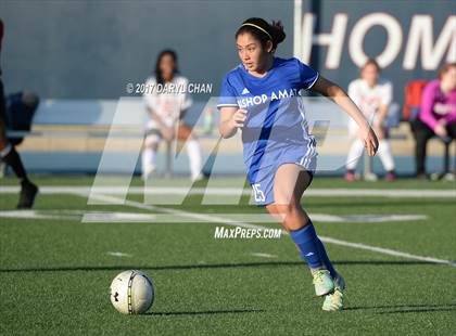 Thumbnail 2 in JV: Bishop Amat vs La Salle photogallery.