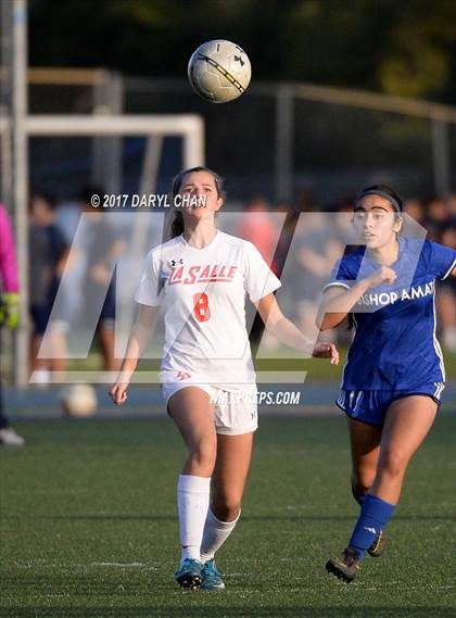 Thumbnail 2 in JV: Bishop Amat vs La Salle photogallery.