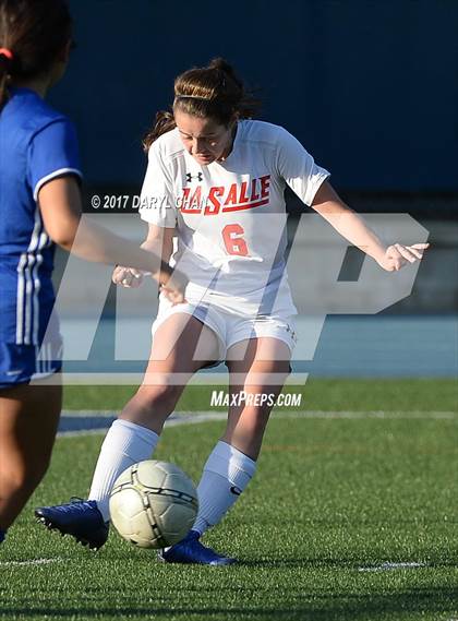 Thumbnail 3 in JV: Bishop Amat vs La Salle photogallery.