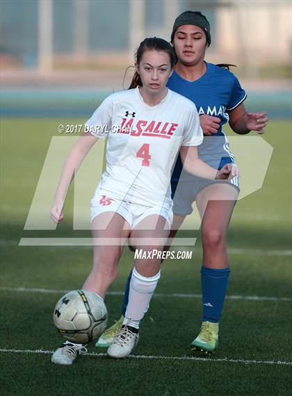 Thumbnail 1 in JV: Bishop Amat vs La Salle photogallery.