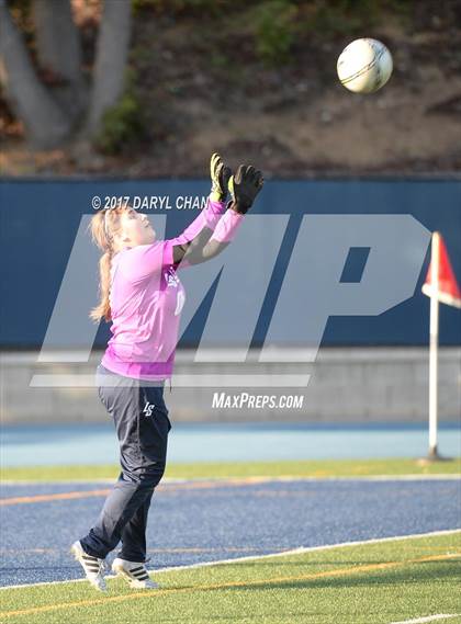 Thumbnail 1 in JV: Bishop Amat vs La Salle photogallery.