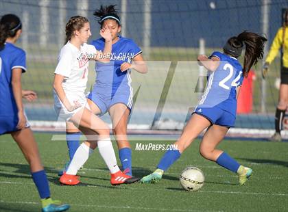 Thumbnail 2 in JV: Bishop Amat vs La Salle photogallery.
