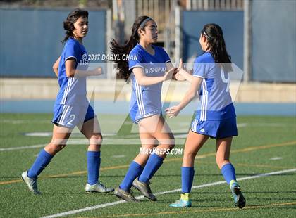 Thumbnail 2 in JV: Bishop Amat vs La Salle photogallery.