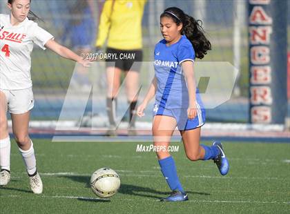 Thumbnail 3 in JV: Bishop Amat vs La Salle photogallery.