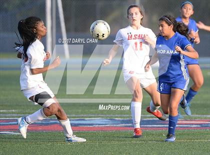 Thumbnail 1 in JV: Bishop Amat vs La Salle photogallery.