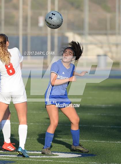 Thumbnail 1 in JV: Bishop Amat vs La Salle photogallery.