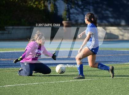 Thumbnail 1 in JV: Bishop Amat vs La Salle photogallery.