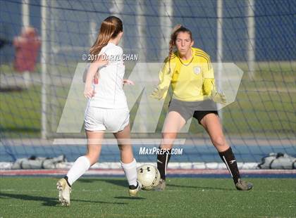 Thumbnail 1 in JV: Bishop Amat vs La Salle photogallery.
