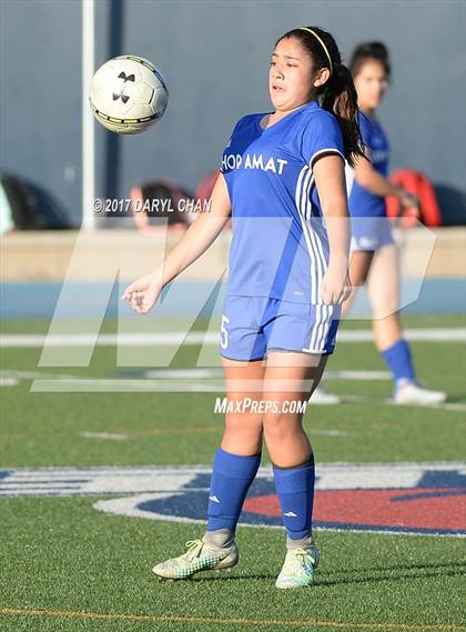 Thumbnail 3 in JV: Bishop Amat vs La Salle photogallery.