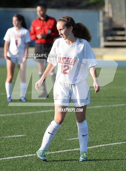 Thumbnail 3 in JV: Bishop Amat vs La Salle photogallery.