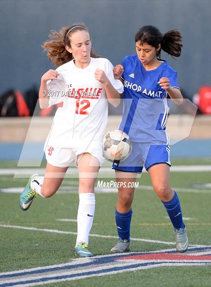 Thumbnail 1 in JV: Bishop Amat vs La Salle photogallery.