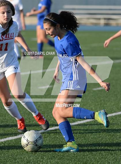 Thumbnail 1 in JV: Bishop Amat vs La Salle photogallery.