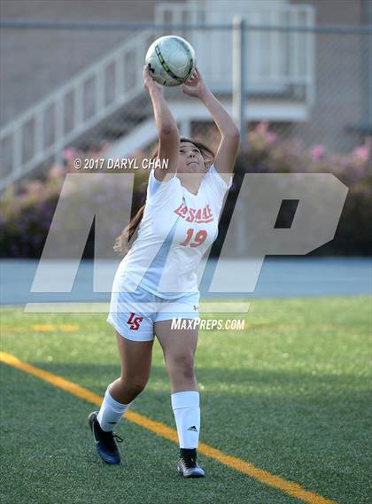 Thumbnail 2 in JV: Bishop Amat vs La Salle photogallery.