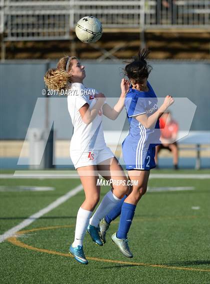 Thumbnail 1 in JV: Bishop Amat vs La Salle photogallery.