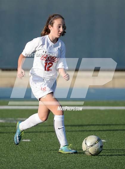 Thumbnail 1 in JV: Bishop Amat vs La Salle photogallery.