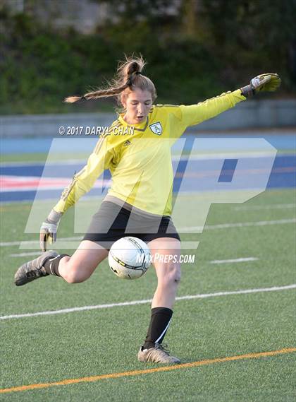 Thumbnail 3 in JV: Bishop Amat vs La Salle photogallery.