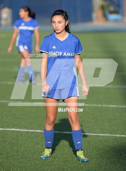 Thumbnail 1 in JV: Bishop Amat vs La Salle photogallery.