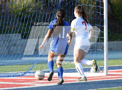 Thumbnail 1 in JV: Bishop Amat vs La Salle photogallery.