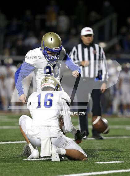 Thumbnail 3 in Brentwood @ Bartlett (TSSAA 6A Semifinal) photogallery.