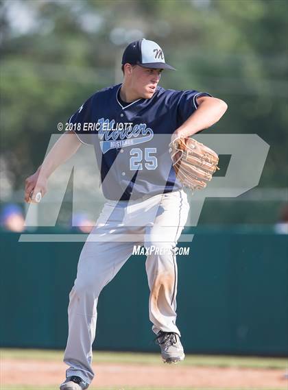 Thumbnail 3 in Mercer vs Rocky Grove (PIAA D10 AA Semi Final) photogallery.