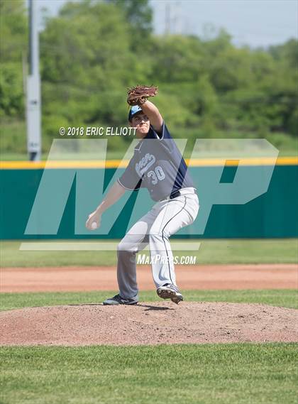 Thumbnail 3 in Mercer vs Rocky Grove (PIAA D10 AA Semi Final) photogallery.