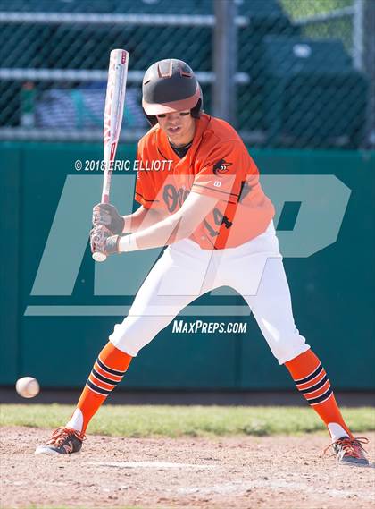 Thumbnail 3 in Mercer vs Rocky Grove (PIAA D10 AA Semi Final) photogallery.