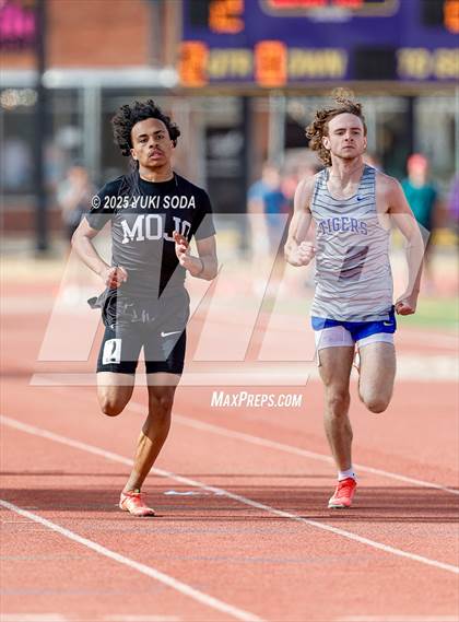 Thumbnail 1 in UIL District 2 6A Track and Field photogallery.