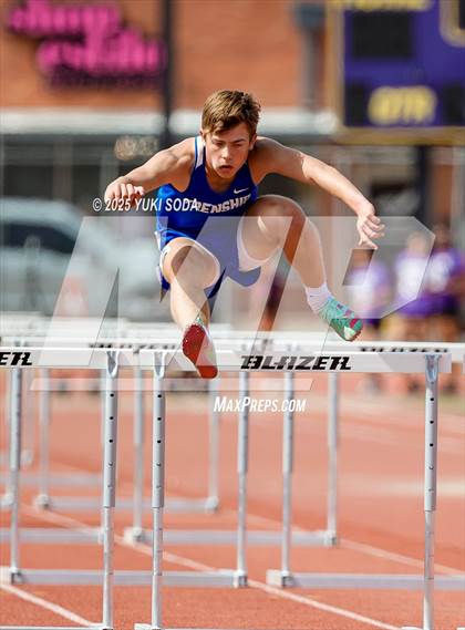 Thumbnail 1 in UIL District 2 6A Track and Field photogallery.
