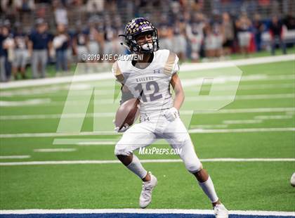 Thumbnail 3 in Navarro vs Wimberley (UIL 4A Quarterfinal Playoff) photogallery.