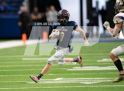 Thumbnail 3 in Navarro vs Wimberley (UIL 4A Quarterfinal Playoff) photogallery.