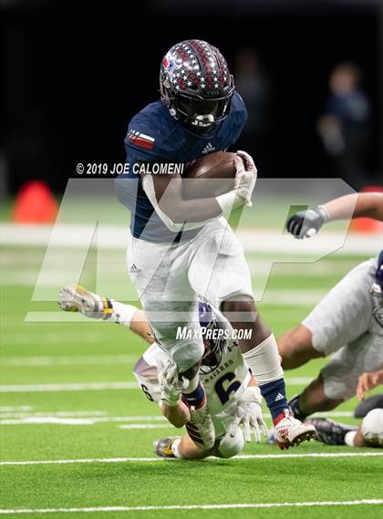 Thumbnail 3 in Navarro vs Wimberley (UIL 4A Quarterfinal Playoff) photogallery.