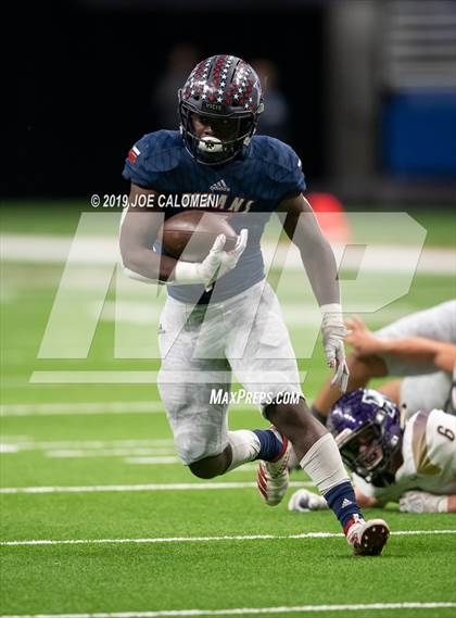 Thumbnail 2 in Navarro vs Wimberley (UIL 4A Quarterfinal Playoff) photogallery.