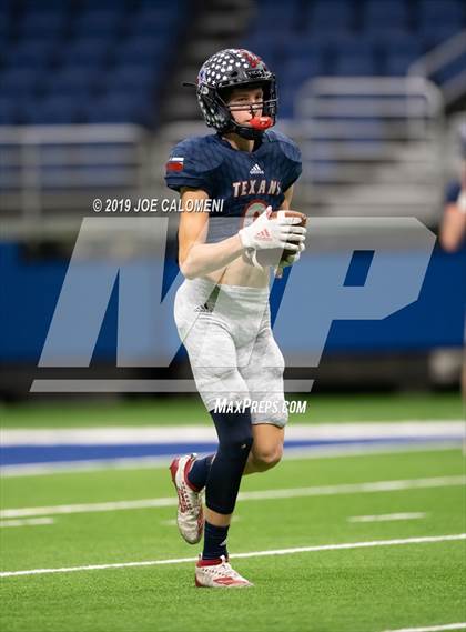 Thumbnail 3 in Navarro vs Wimberley (UIL 4A Quarterfinal Playoff) photogallery.