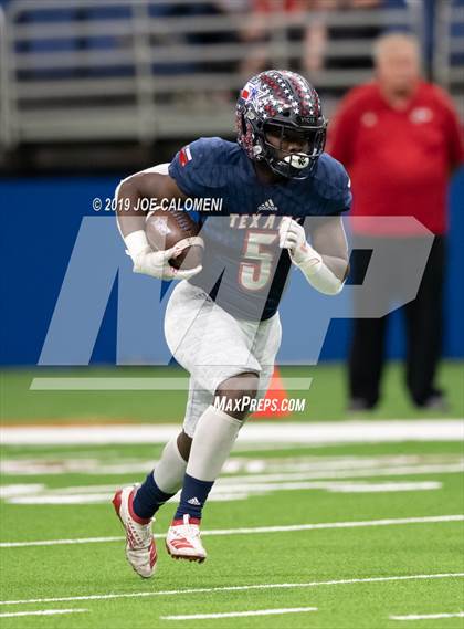 Thumbnail 2 in Navarro vs Wimberley (UIL 4A Quarterfinal Playoff) photogallery.