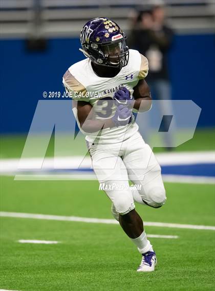 Thumbnail 3 in Navarro vs Wimberley (UIL 4A Quarterfinal Playoff) photogallery.
