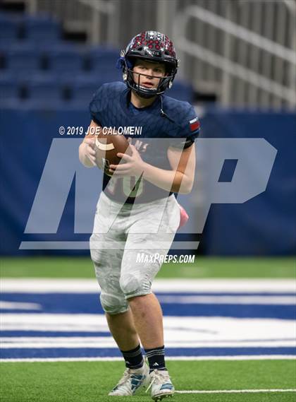 Thumbnail 1 in Navarro vs Wimberley (UIL 4A Quarterfinal Playoff) photogallery.