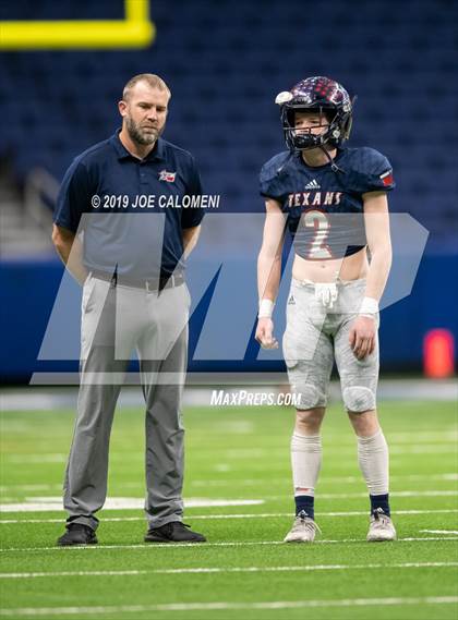 Thumbnail 2 in Navarro vs Wimberley (UIL 4A Quarterfinal Playoff) photogallery.