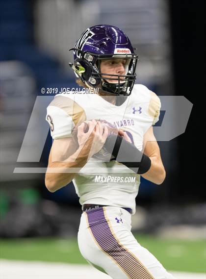Thumbnail 3 in Navarro vs Wimberley (UIL 4A Quarterfinal Playoff) photogallery.