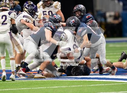Thumbnail 3 in Navarro vs Wimberley (UIL 4A Quarterfinal Playoff) photogallery.